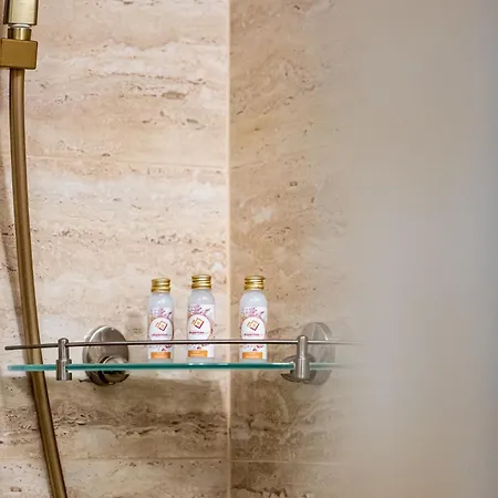 Angel 2bdrm Modern * ヴァルナ