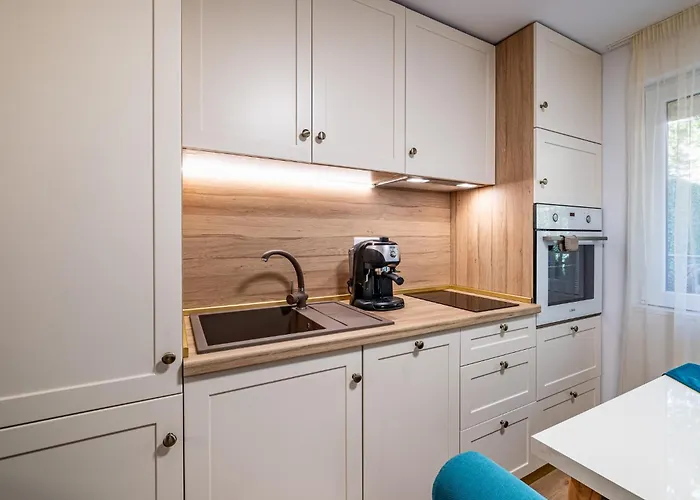 Angel 2bdrm Modern Apartamento Varna