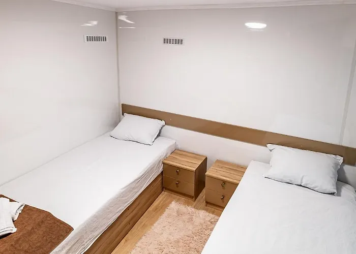 Angel 2bdrm Modern Apartamento Varna