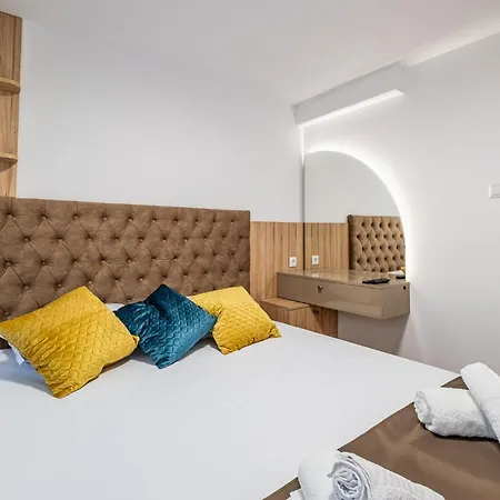 Angel 2bdrm Modern * וארנה