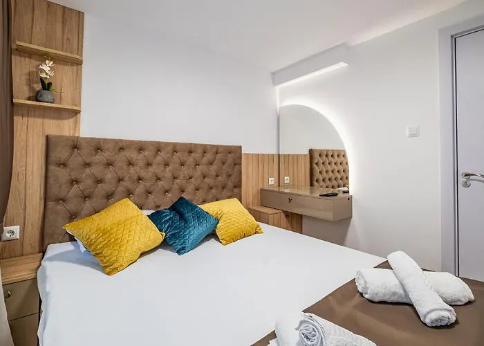 Angel 2bdrm Modern * Varna