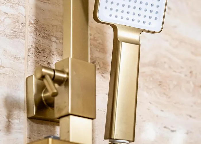 Angel 2bdrm Modern Apartment Varna